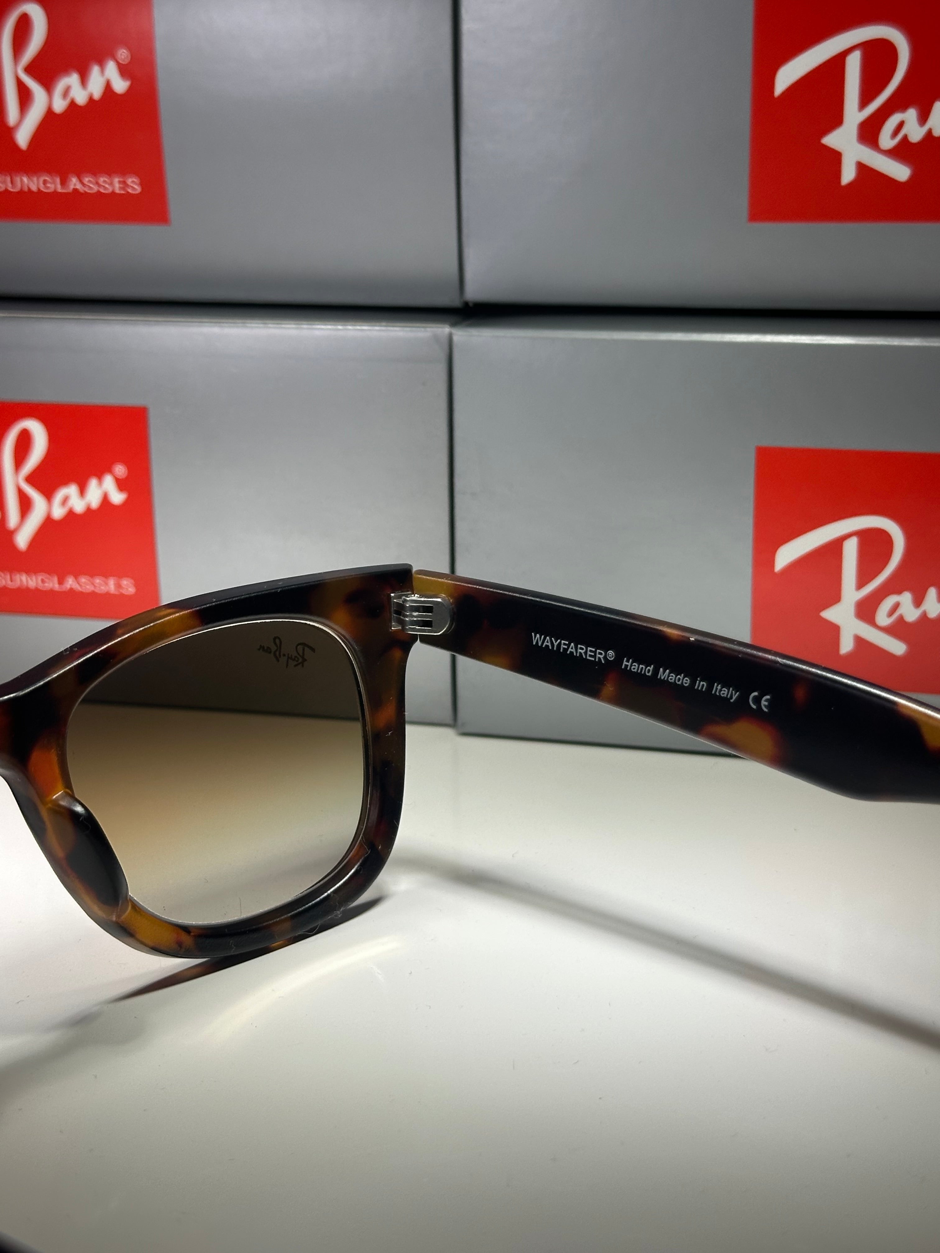 RB 2140 WAYFARER / CAREY